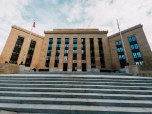 BULLARD: With the Central Bank’s credibility on trial, we need to front-load rate hikes.